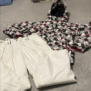 Columbia Geometric Print Hooded Ski Jacket & White Snow Pants size 14/16